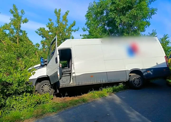 Pijany kierowca wylądował w rowie – miał 2,6 promila