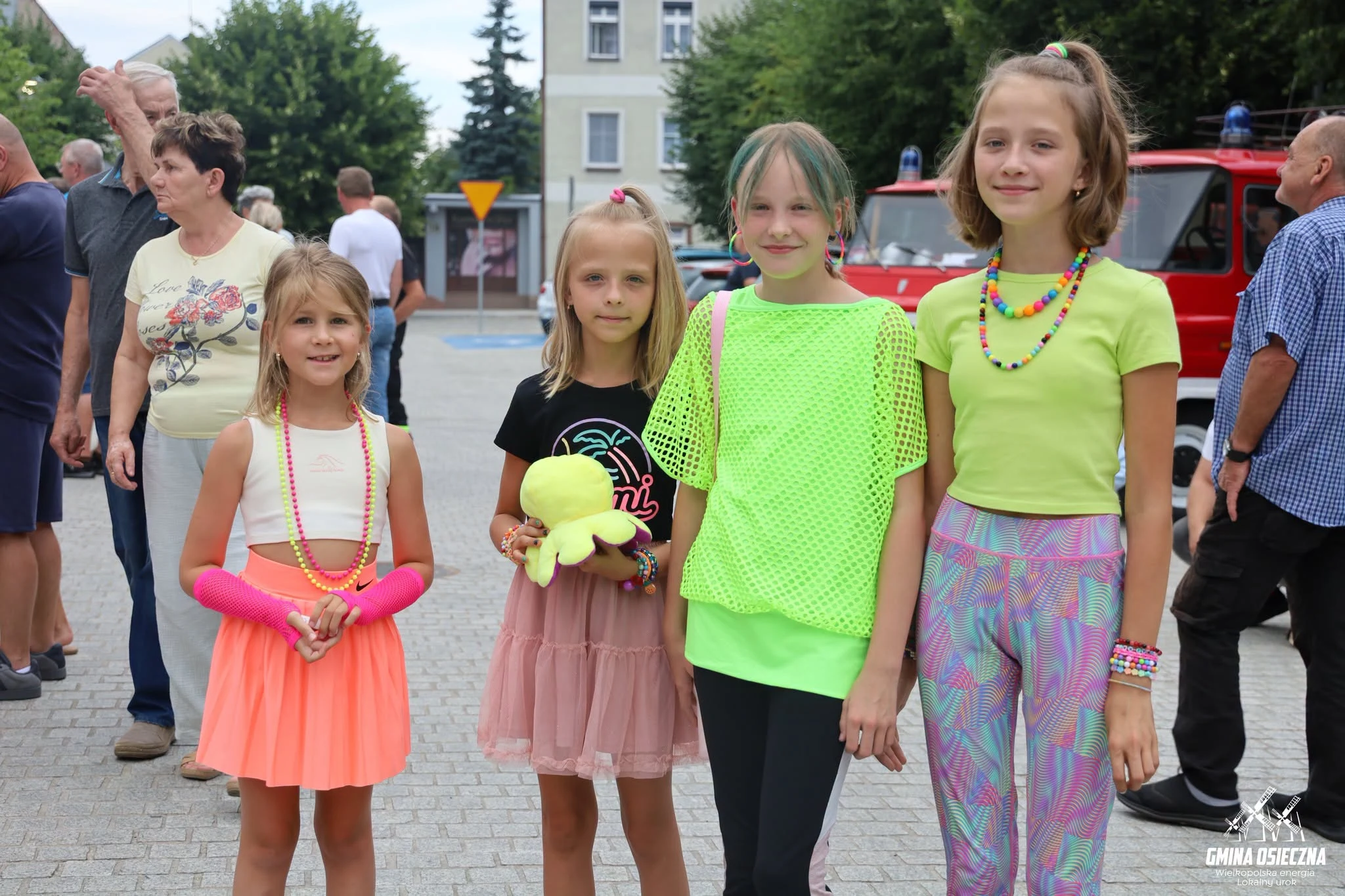 Klimat lat 80. opanował Rynek w Osiecznej — zdjęcie 30
