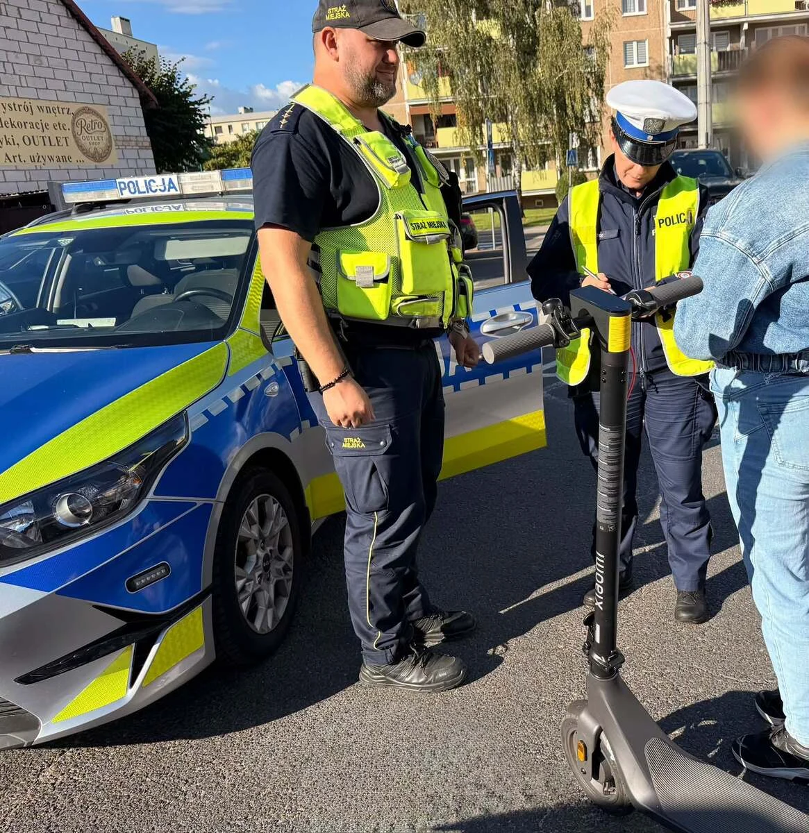 Gostyń: policja skontrolowała hulajnogi, rowery i auta – 59 wykroczeń
