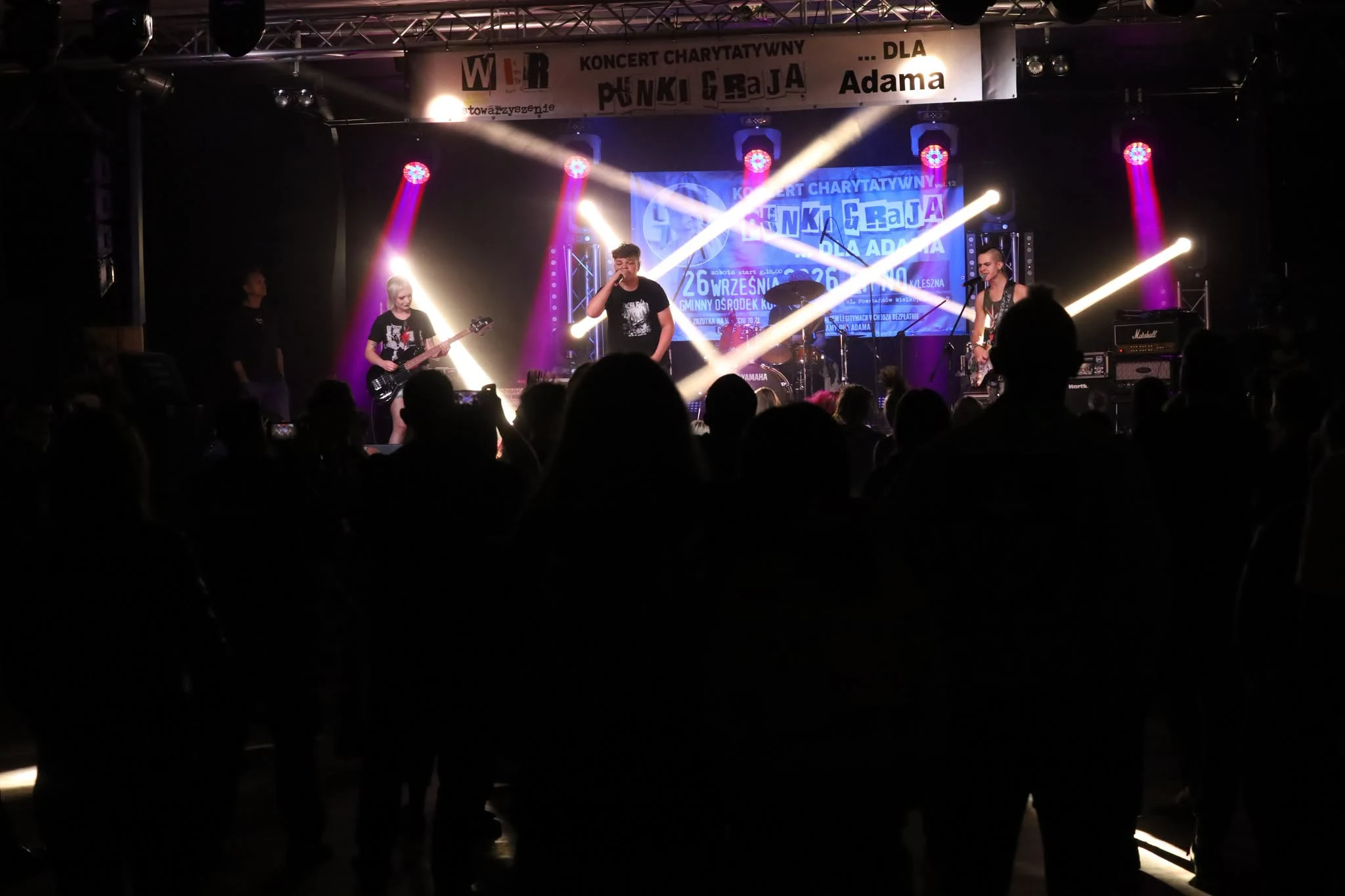 Punki zagrały dla Adama – charytatywny koncert pełen emocji — zdjęcie 26
