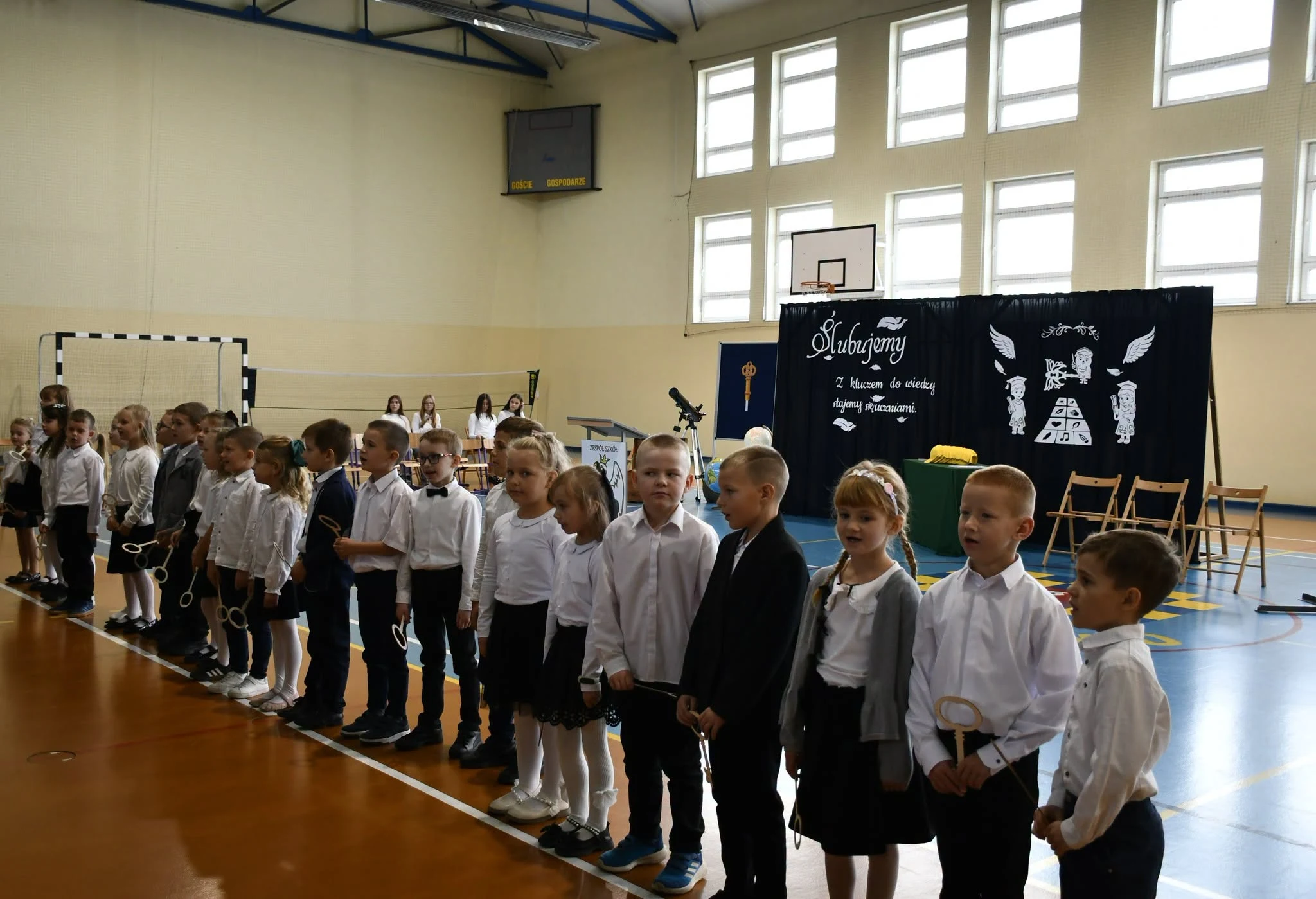 Pasowanie pierwszoklasistów w Brennie — zdjęcie 23