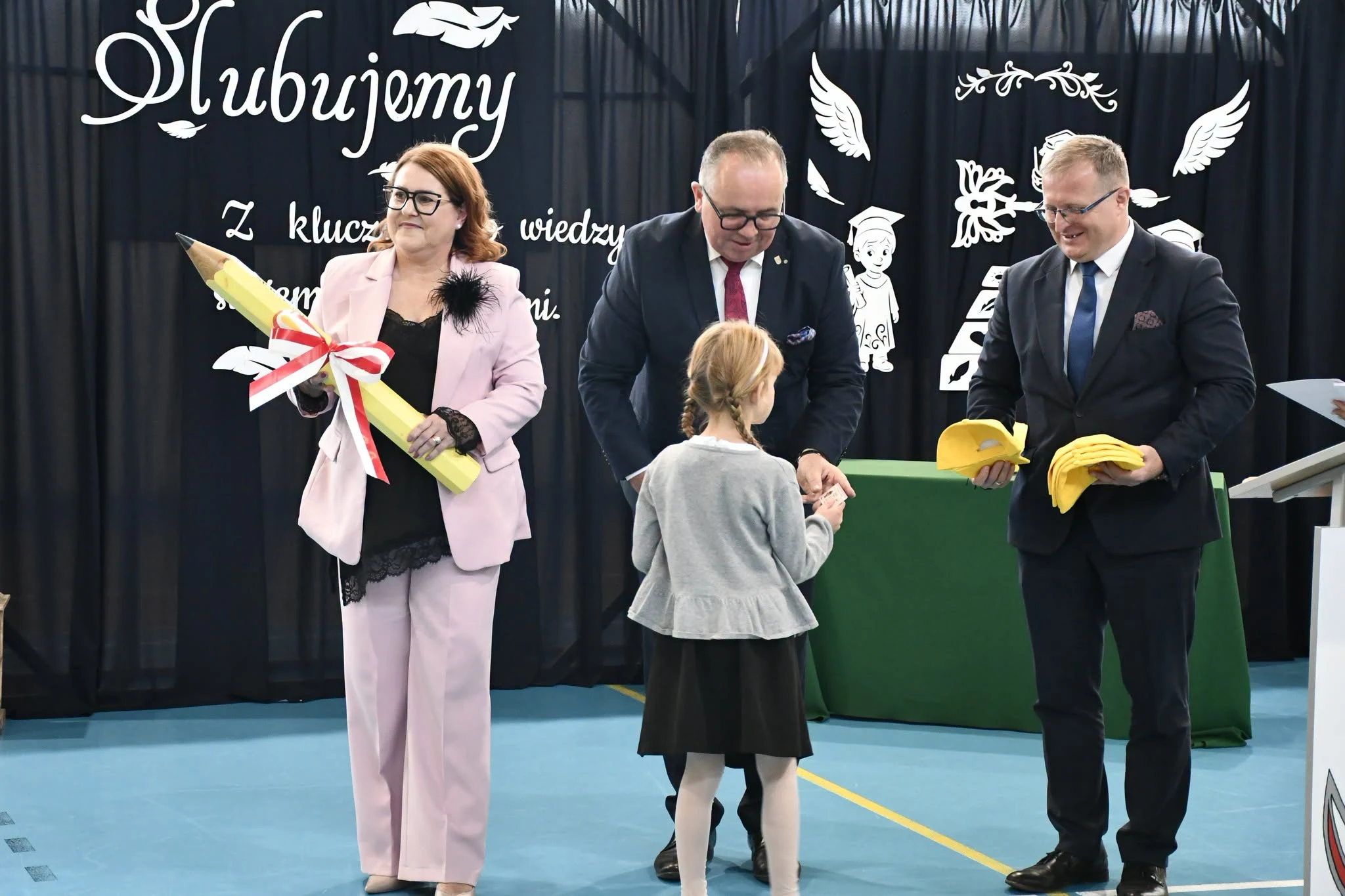Pasowanie pierwszoklasistów w Brennie — zdjęcie 33