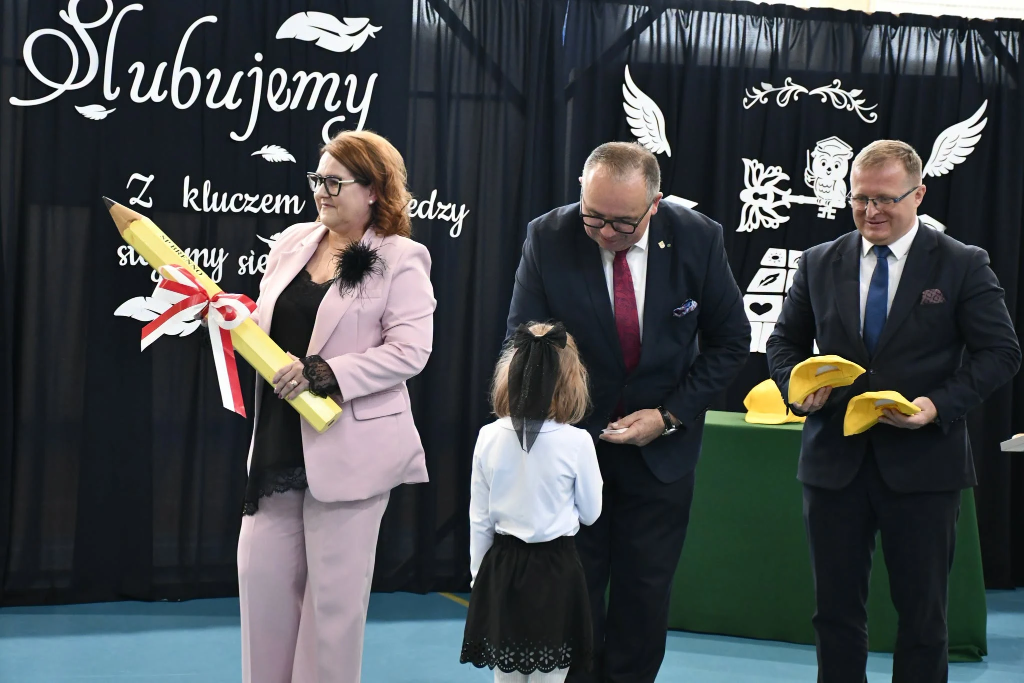 Pasowanie pierwszoklasistów w Brennie — zdjęcie 35
