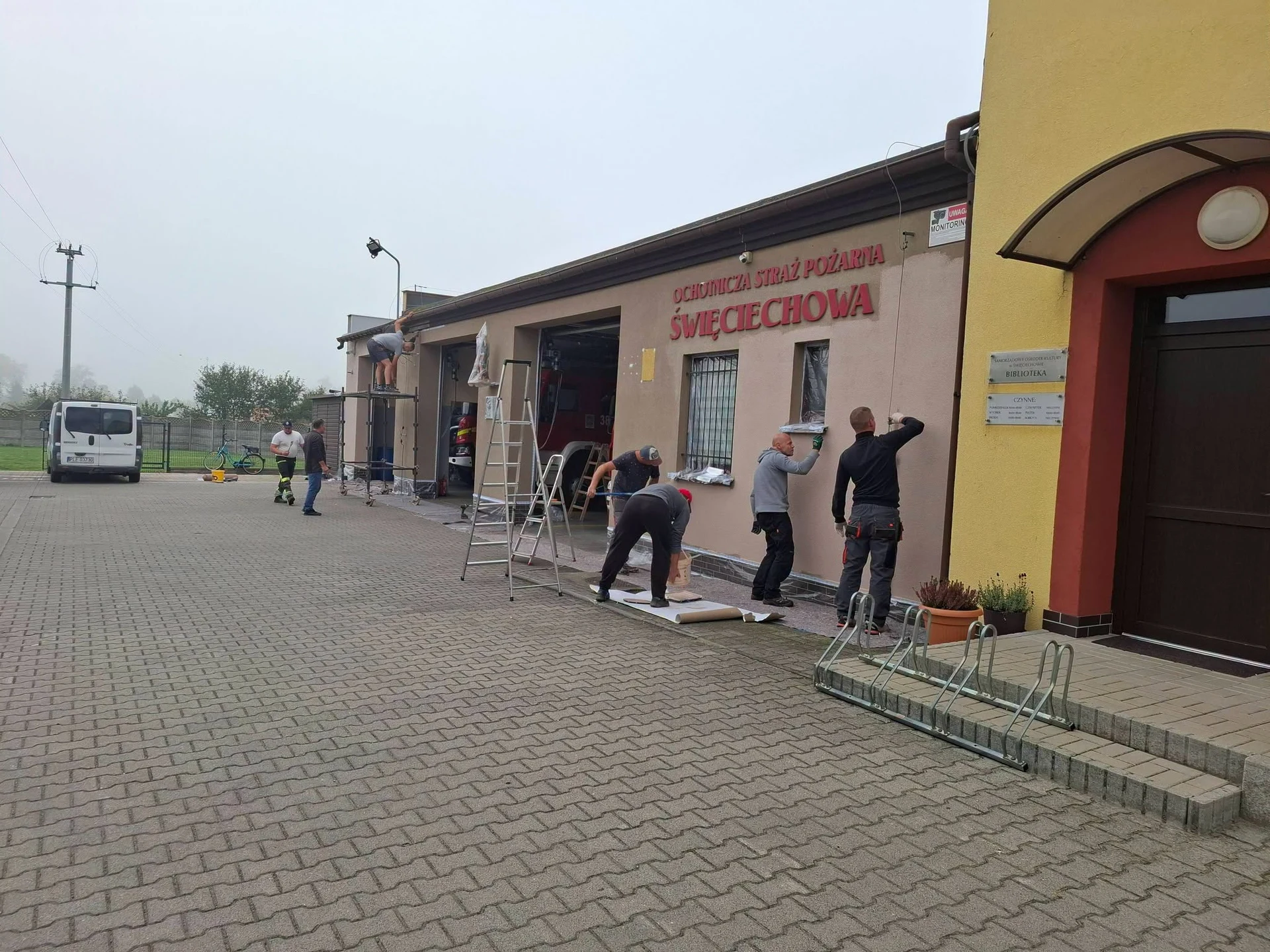 OSP KSRG Święciechowa odświeżyła remizę – nowa elewacja i herb jednostki — zdjęcie 8
