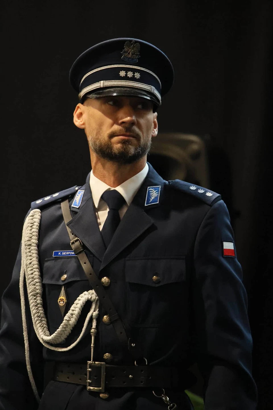 Awanse, odznaczenia i nowy sztandar – święto policjantów z Rawicza — zdjęcie 18