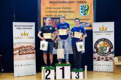 Cztery-zlote-korony-dla-UKS-Roszada-Lipno-011
