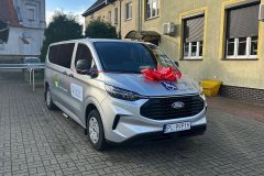 Nowy-bus-oficjalnie-przekazany-SDS-w-Kakolewie-00003