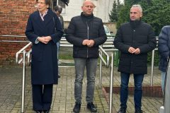 Nowy-bus-oficjalnie-przekazany-SDS-w-Kakolewie-00010