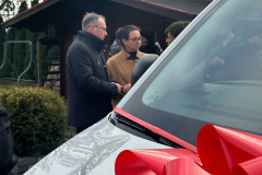 Nowy-bus-oficjalnie-przekazany-SDS-w-Kakolewie-00019