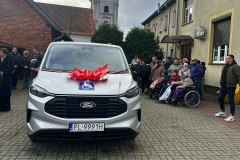 Nowy-bus-oficjalnie-przekazany-SDS-w-Kakolewie-00021