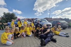 Policjanci-z-wizyta-u-przedszkolakow-w-Rydzynie-001