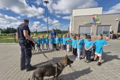 Policjanci-z-wizyta-u-przedszkolakow-w-Rydzynie-003