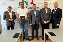Powiat-leszczynski-podpisal-umowye-00006