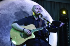 Wnies-serce-nad-zlo-00002