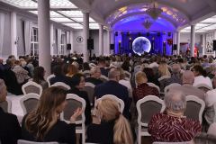 Wnies-serce-nad-zlo-00028