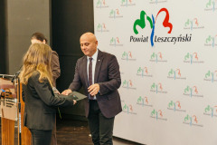 stypendia-Starosty-Leszczynskiego-030