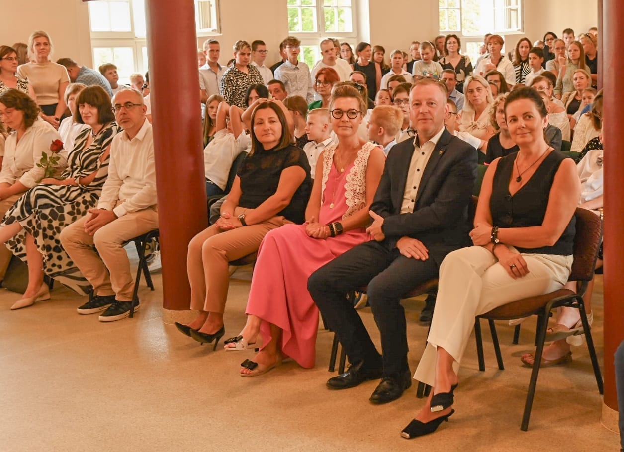 Uroczyste Rozpoczęcie Nowego Roku Szkolnego w SOSW Rydzyna