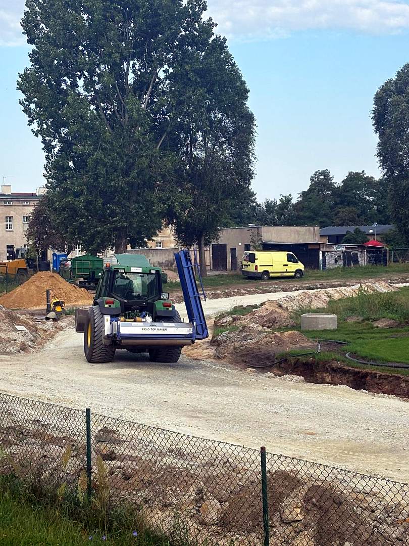 Trwa Modernizacja Kompleksu Sportowego przy SOSW w Rydzynie