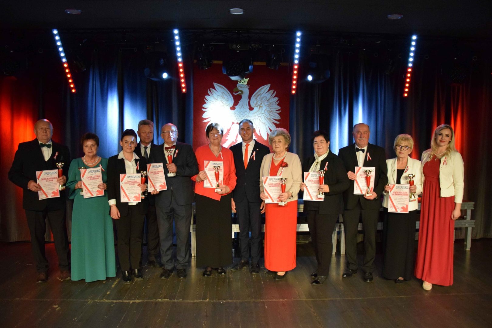 IX Przegląd Chórów „Pieśń Patriotyczna” w Święciechowie uczcił Narodowe Święto Niepodległości