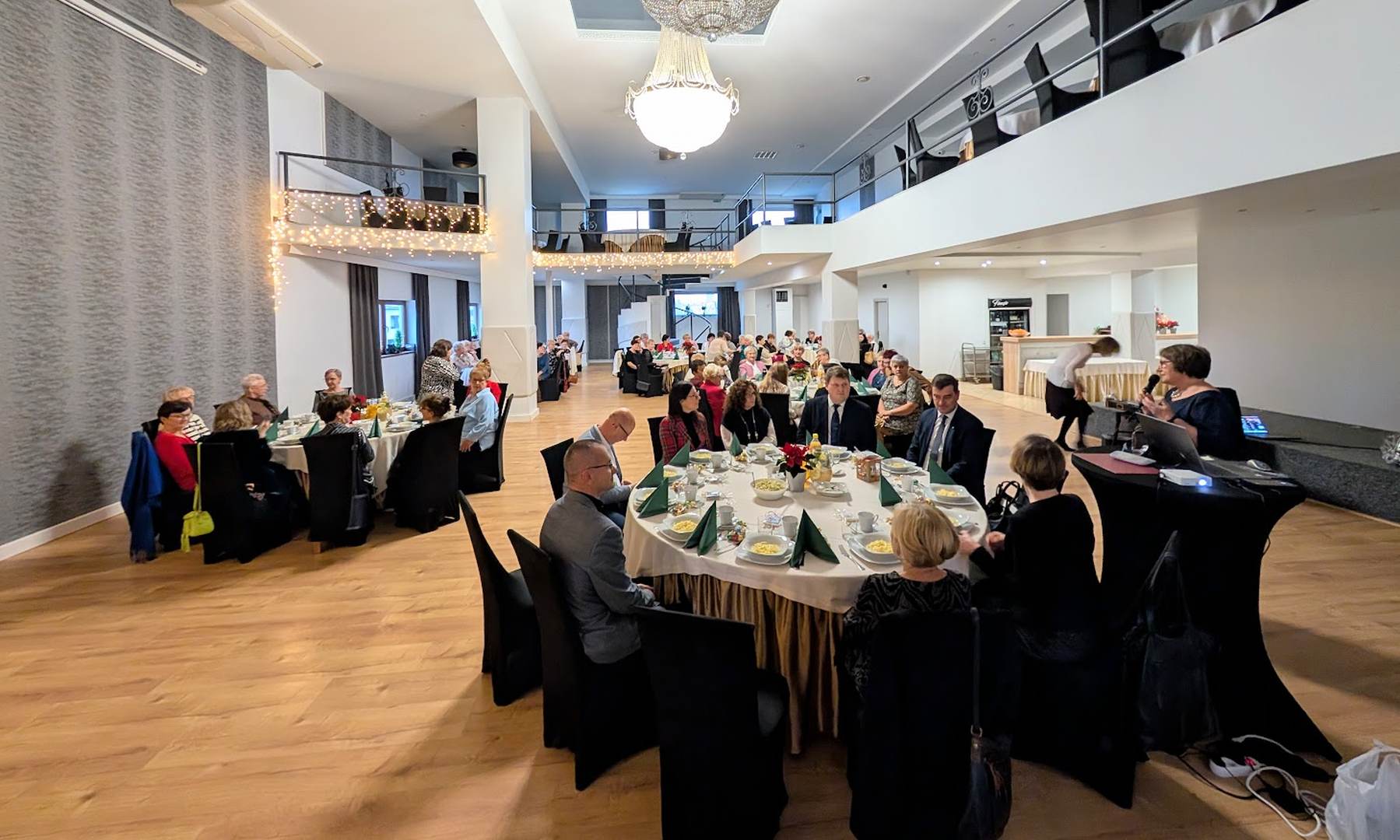 Spotkanie opłatkowe Leszczyńskiego Stowarzyszenia Rehabilitacyjnego „Amazonka”