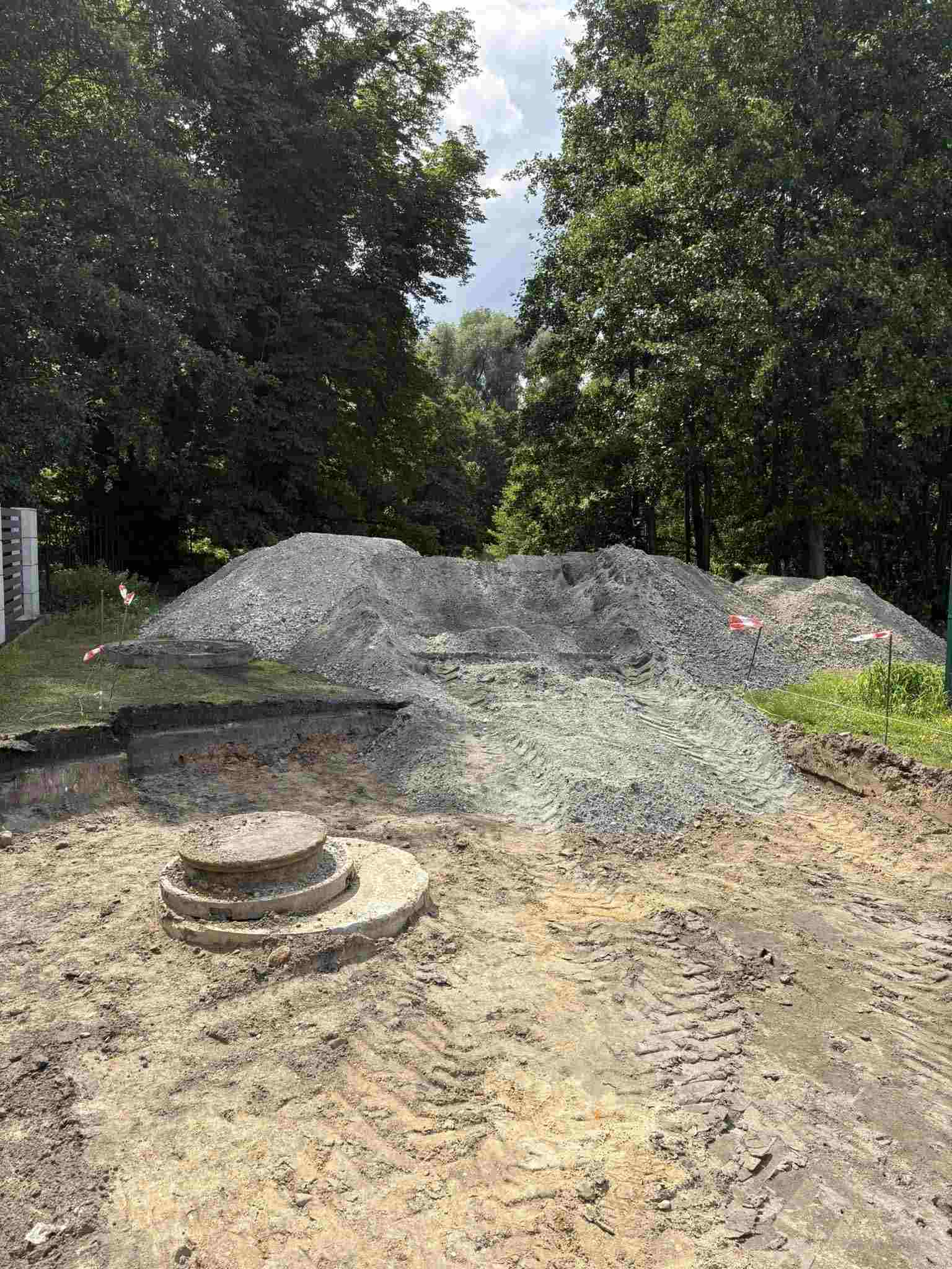 Trwa budowa drogi na ul. Spacerowej w Gołanicach