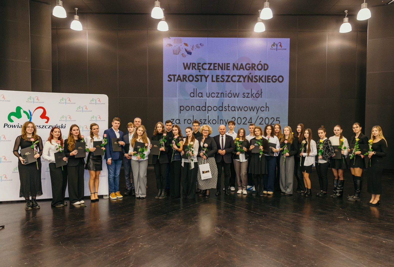 Wręczono stypendia Starosty Leszczyńskiego