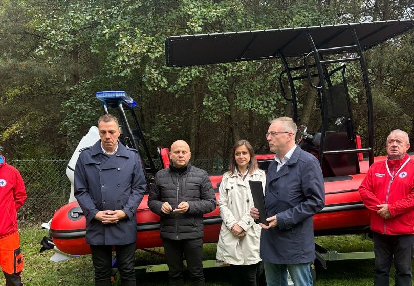 Nowa łódź motorowodna dla WOPR. Samorządy wsparły zakup jednostki