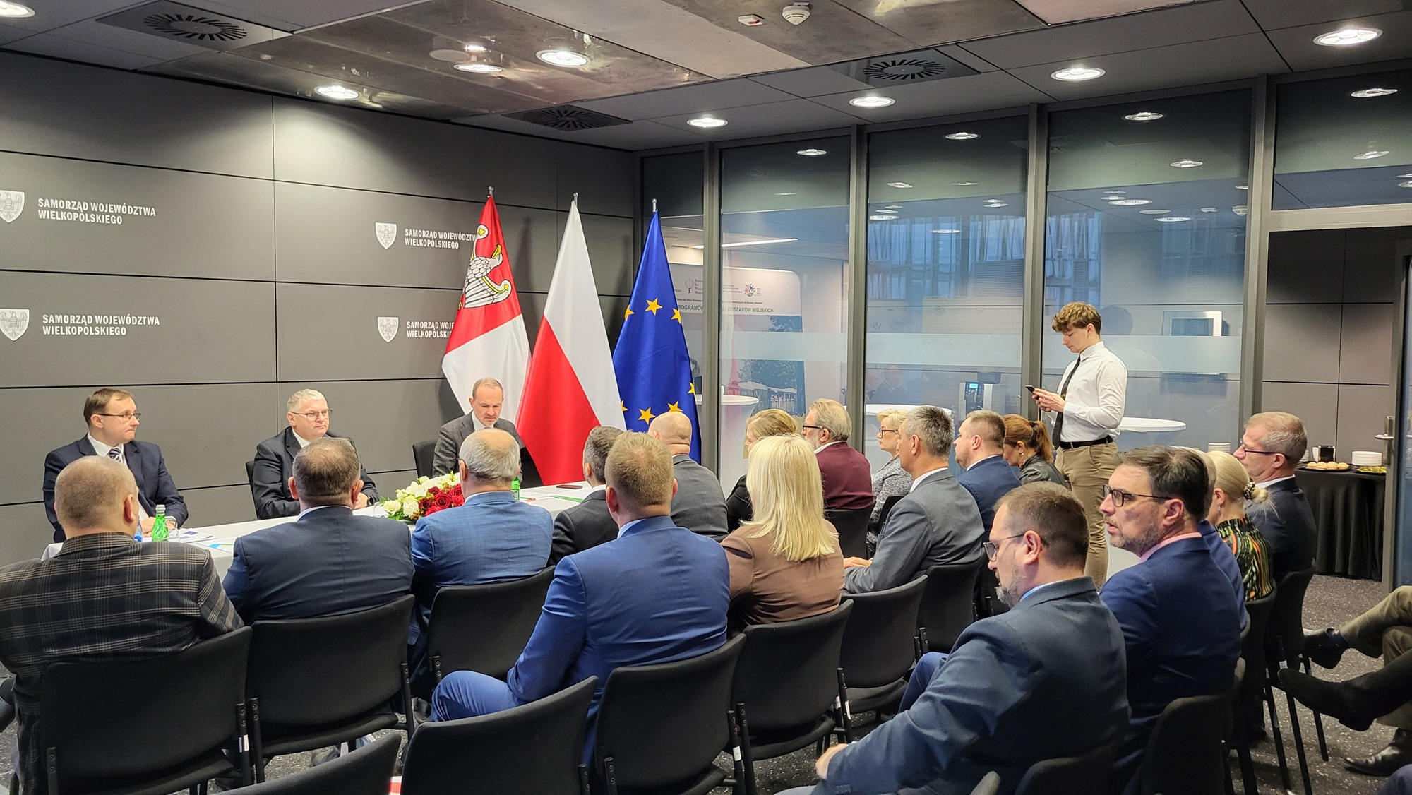 Dyskusja o nowej perspektywie finansowej Unii Europejskiej na lata 2028 – 2034 w Poznaniu