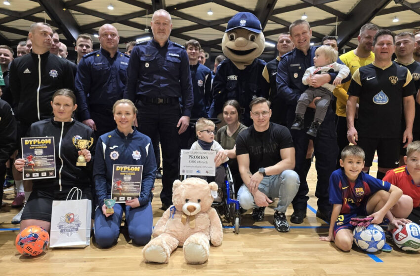  Charytatywny turniej piłkarski policji w Lesznie dla 4-letniego Nikosia