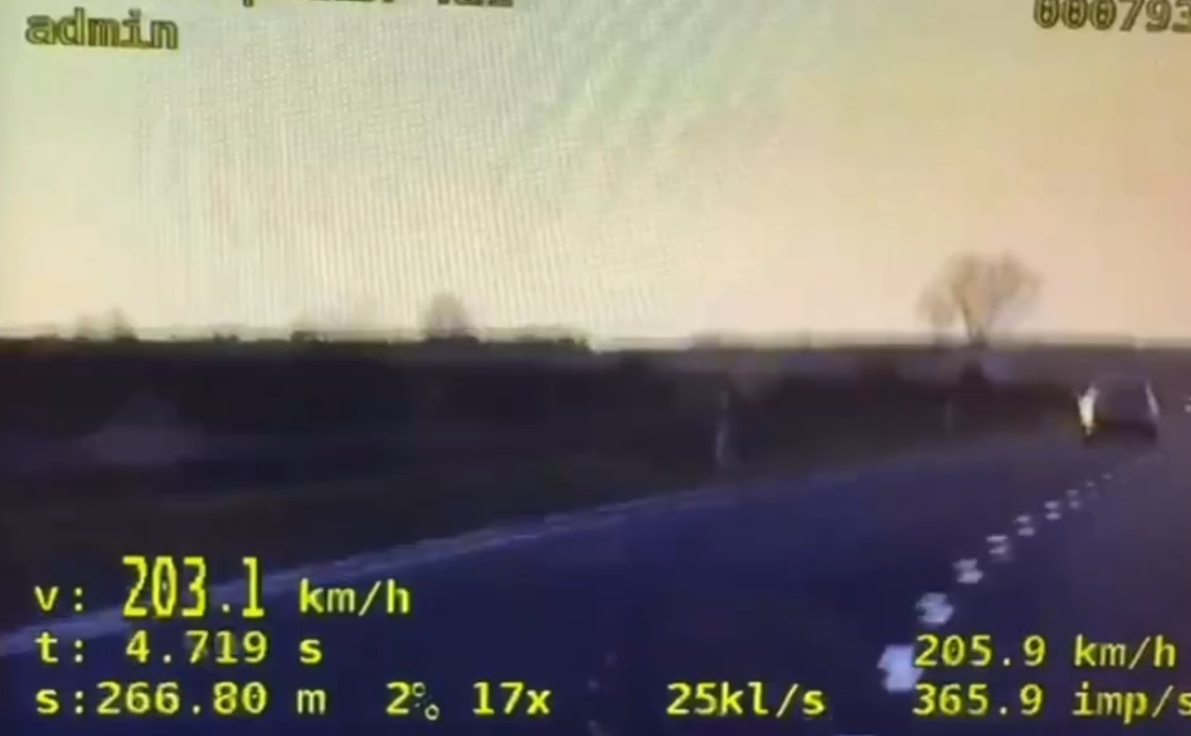 Ponad 200 km/h na S5. Kierowca ukarany wysokim mandatem