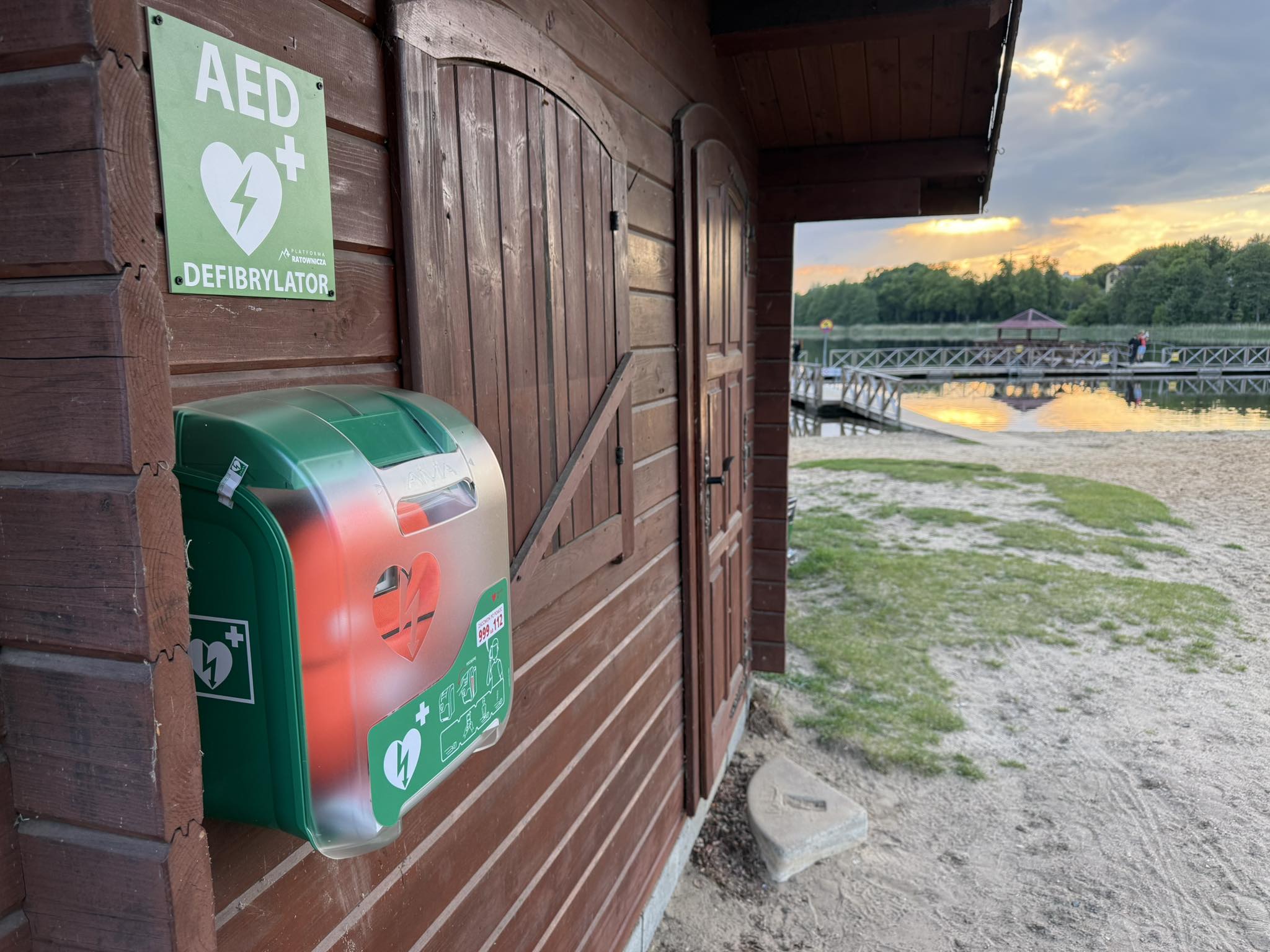 Nowe AED na letnisku w Osiecznej
